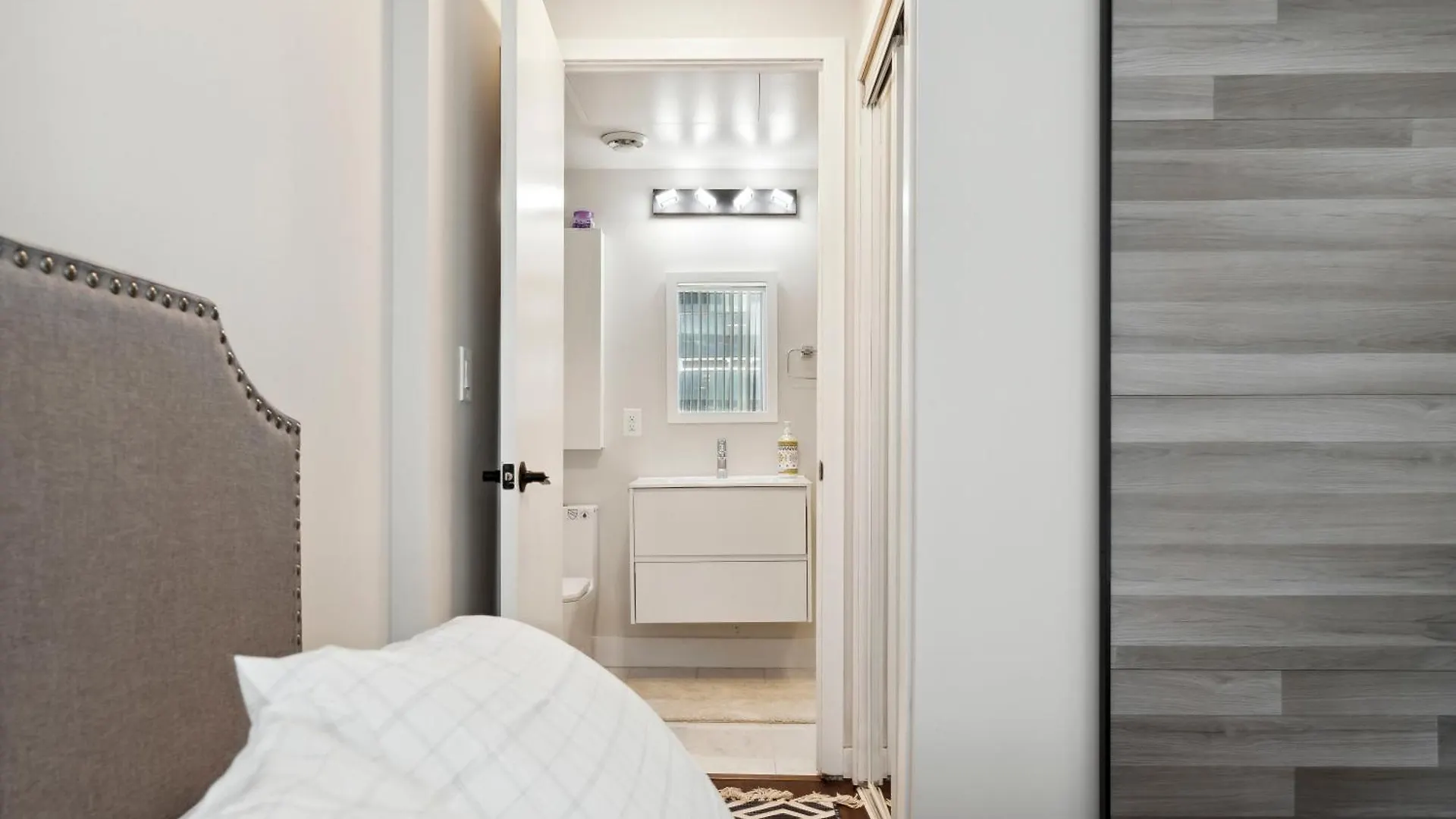 Apartmán 2Bd Modern Condo Steps From The Cn Tower Toronto Kanada